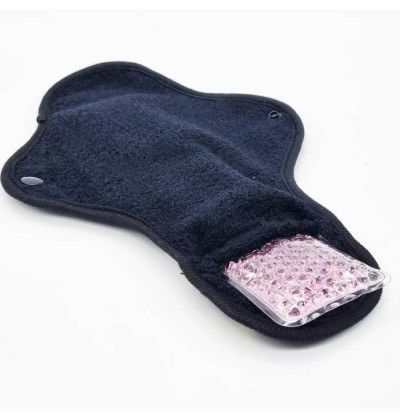 Schmerzhafte Regel: Handtücher + entlastende Pads warm/kalt