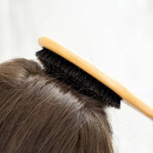 Detox-Bürste für fettiges Haar - MakeMyMask