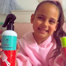 Spray démêlant 100 % naturel pour les cheveux