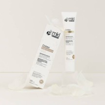 Regenerierende Creme zur Hautverdichtung