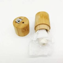 Fil dentaire en fibre de bambou biodégradable